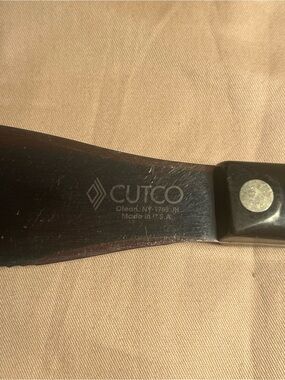 CUTCO Spatula spreader